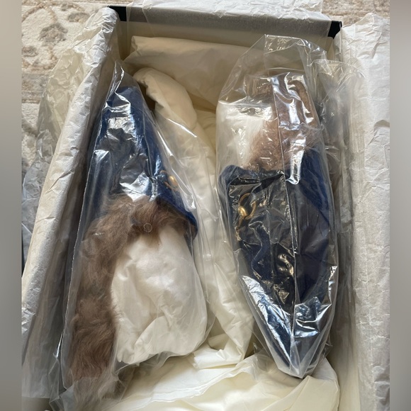 Authentic Gucci Softy Velvet Loafers Cobalt Blue size 36 - Picture 11 of 14